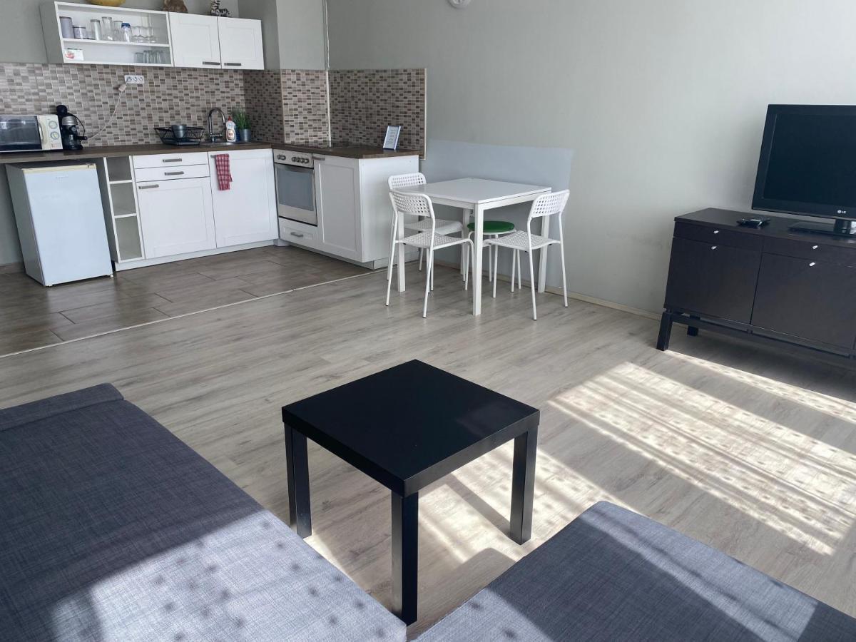 Dozsa Apartman Appartement Gödöllő Buitenkant foto